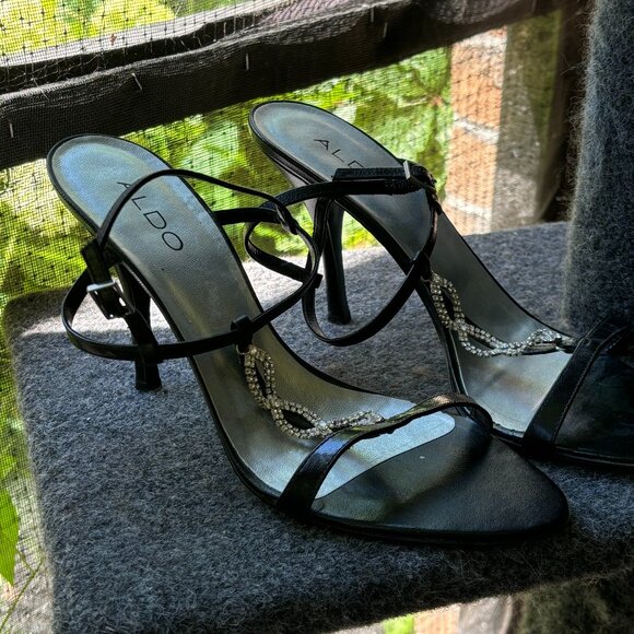 womens shoes - Picture 1 of 2